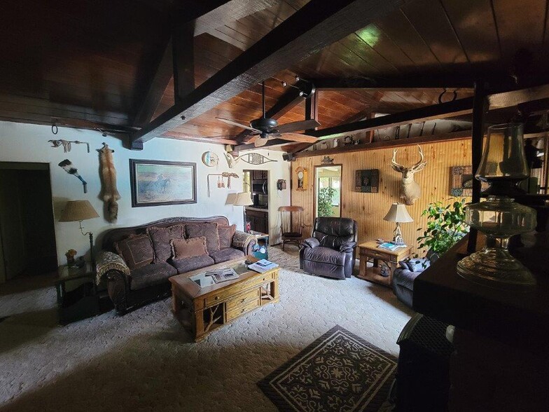 More Photos Of 41614 102nd St E, Palmdale Industrial For Lease