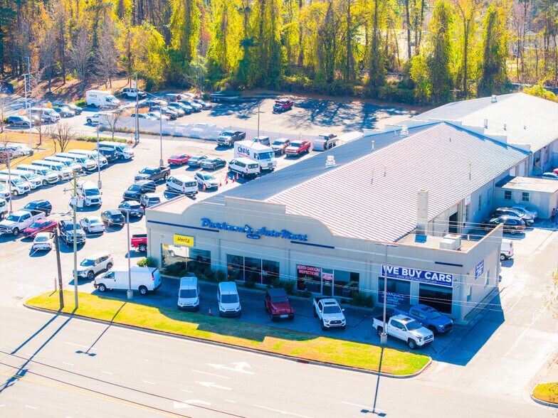 More Photos Of 3601 Hillsborough Rd, Durham Auto Dealership For Lease