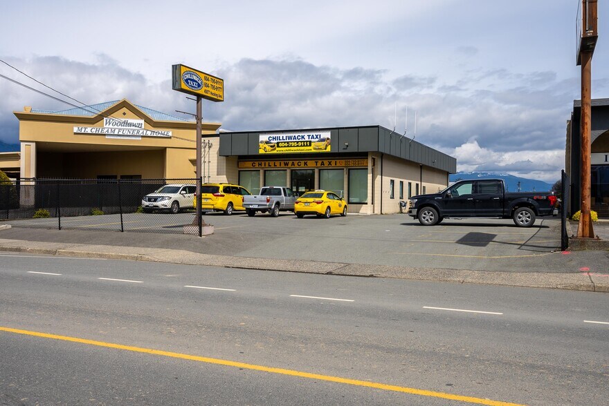 More Photos Of 45877 Hocking Av, Chilliwack Storefront Retail Office For Lease