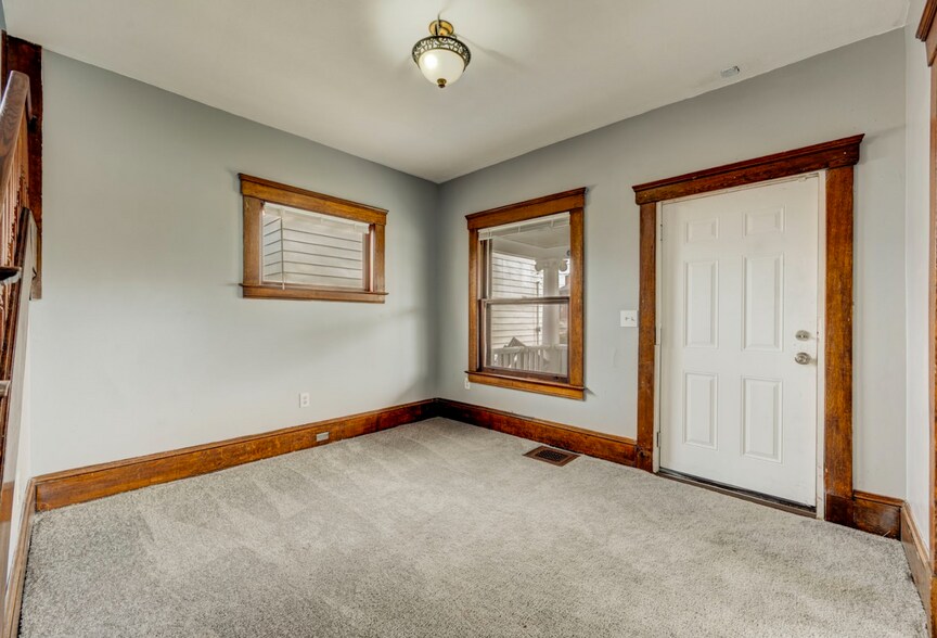 More Photos Of 4432 Pearl Rd, Cleveland Specialty For Sale