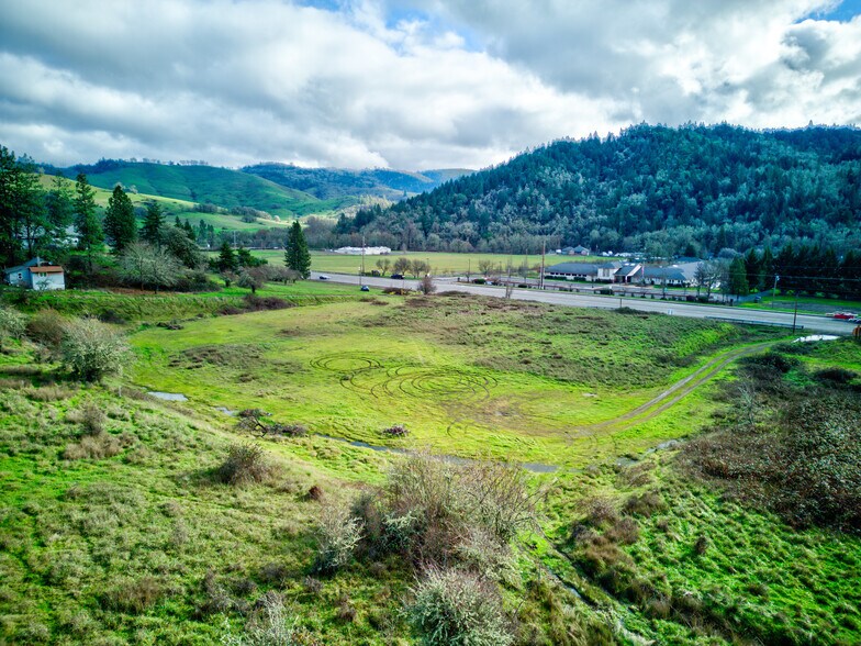 More Photos Of 3110 NE Diamond Lake Blvd, Roseburg Land For Sale