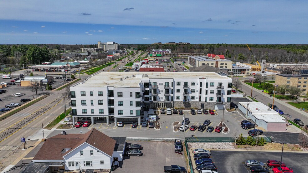 More Photos Of 209 Division St, Stevens Point Apartments For Lease