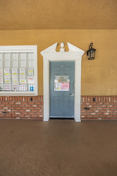 More Photos Of 408 S Beach Blvd, Anaheim Medical For Sale