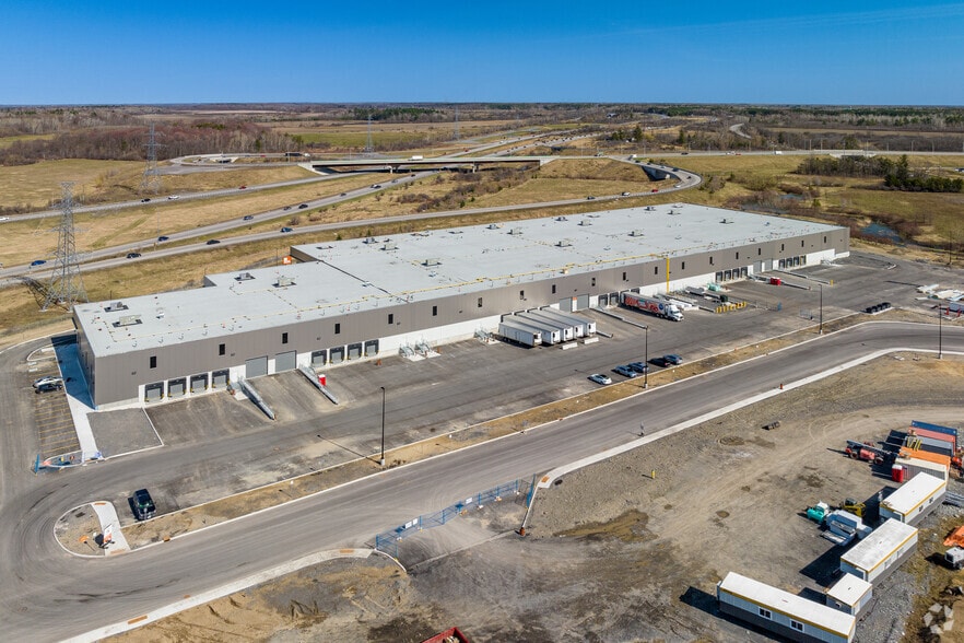 More Photos Of 4120 Russell Rd, Ottawa Unknown For Lease