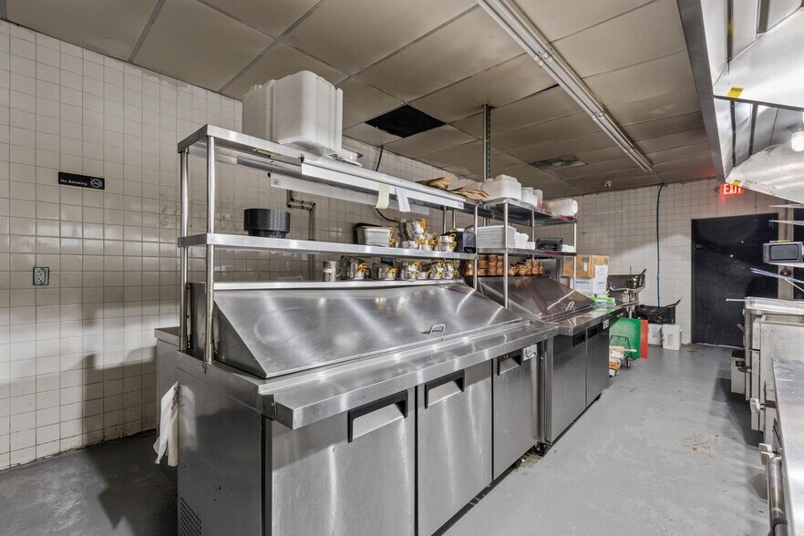 More Photos Of 1716 W Andrew Johnson Hwy, Morristown Restaurant For Sale