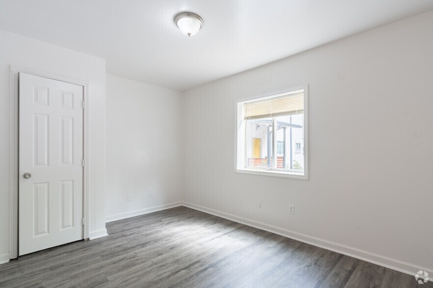 More Photos Of 340-352 Dixie Hills Cir, Atlanta Apartments For Sale