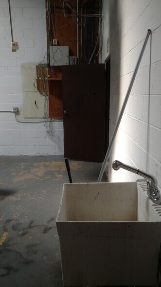 More Photos Of 201 Production Dr, Yorktown Distribution For Lease