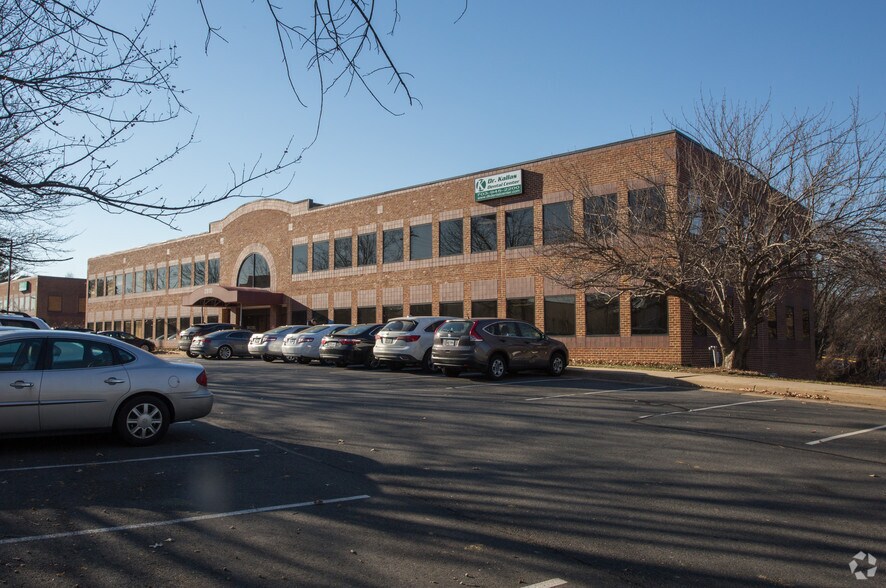 8427 Lee Hwy Fairfax Va 22031