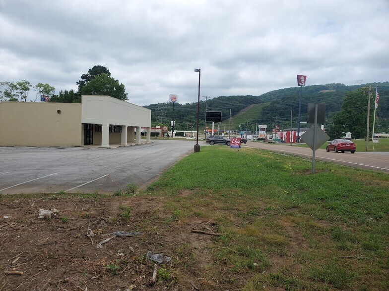More Photos Of 10188 Dayton Pike, Soddy Daisy Light Manufacturing For Lease