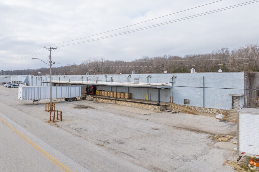 More Photos Of 4312 Clary Blvd, Kansas City Manufacturing For Sale