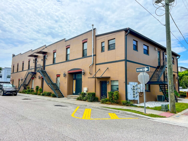 More Photos Of 87 N Central Ave, Umatilla Apartments For Sale