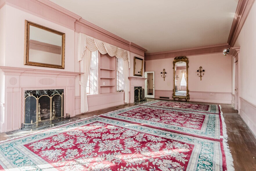 More Photos Of 2028 Vineville Ave, Macon-Bibb General Retail For Sale