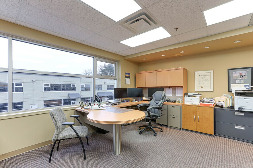 More Photos Of 12520 Horseshoe Way, Richmond Warehouse For Lease