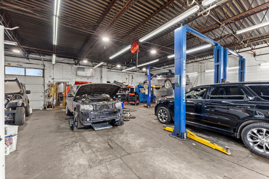 More Photos Of 2401 Fort St, Trenton Warehouse For Sale