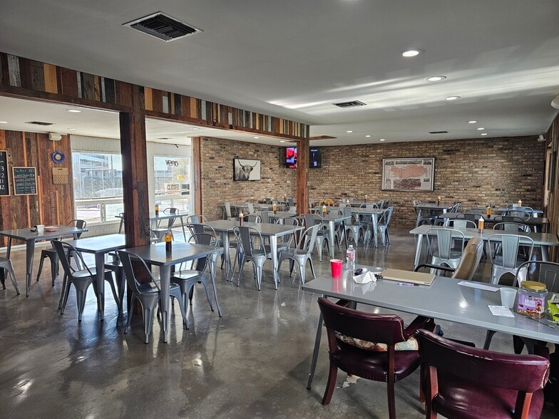 More Photos Of 8222 Wurzbach Rd, San Antonio Medical For Sale