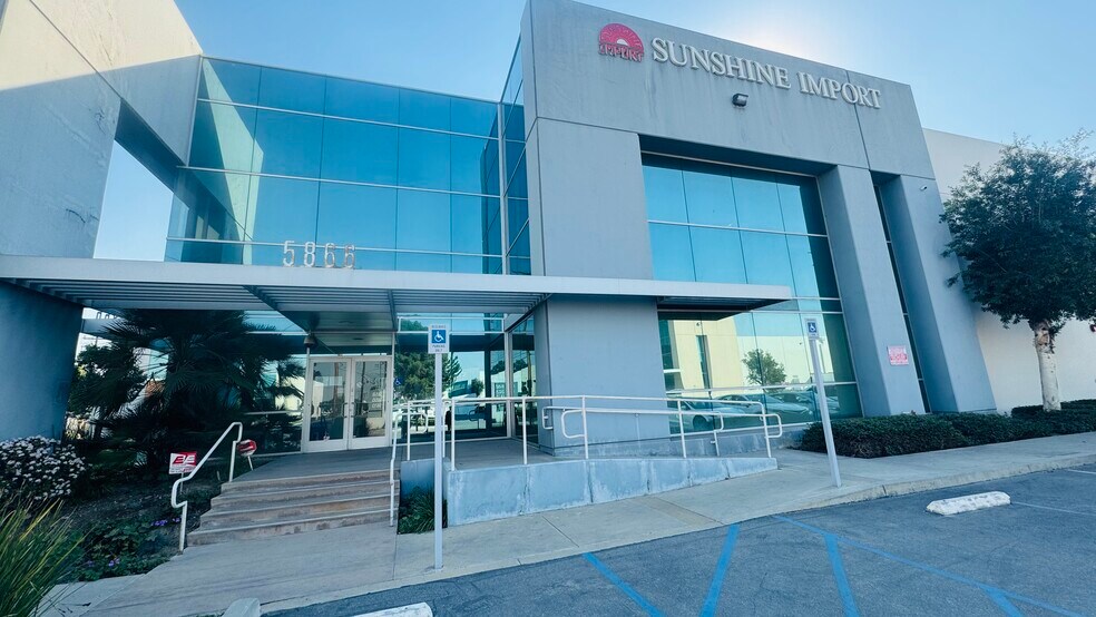 Primary Photo Of 5866 Smithway St, Commerce Warehouse For Lease