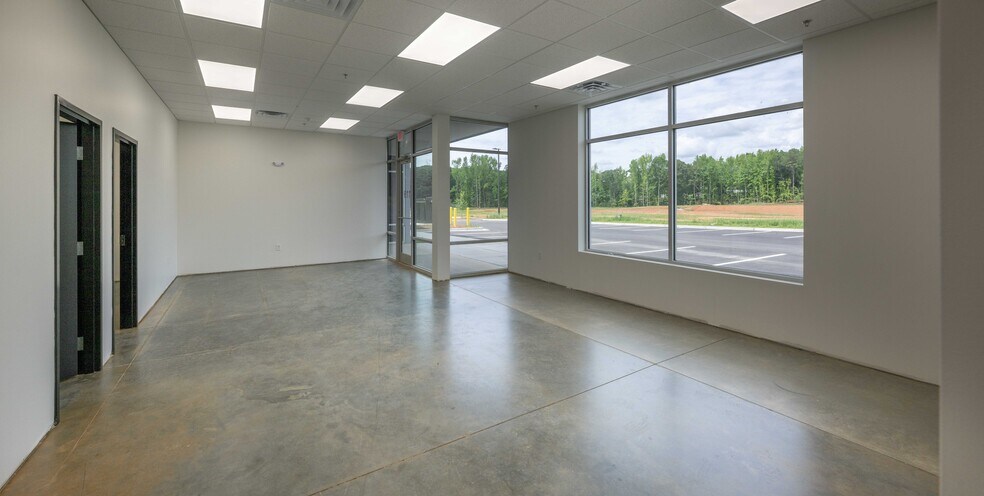 More Photos Of 1115-1155 Aiken Road, Bogart Service For Lease