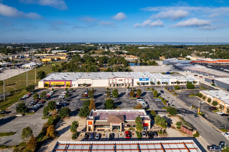 More Photos Of 2816-2830 S Bay St, Eustis General Retail For Lease