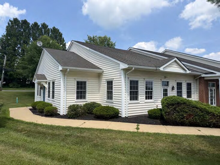 More Photos Of 390 Vineyard Way, West Grove Office For Lease
