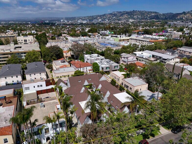 More Photos Of 537-545 1/2 N Orange Dr, Los Angeles Apartments For Sale