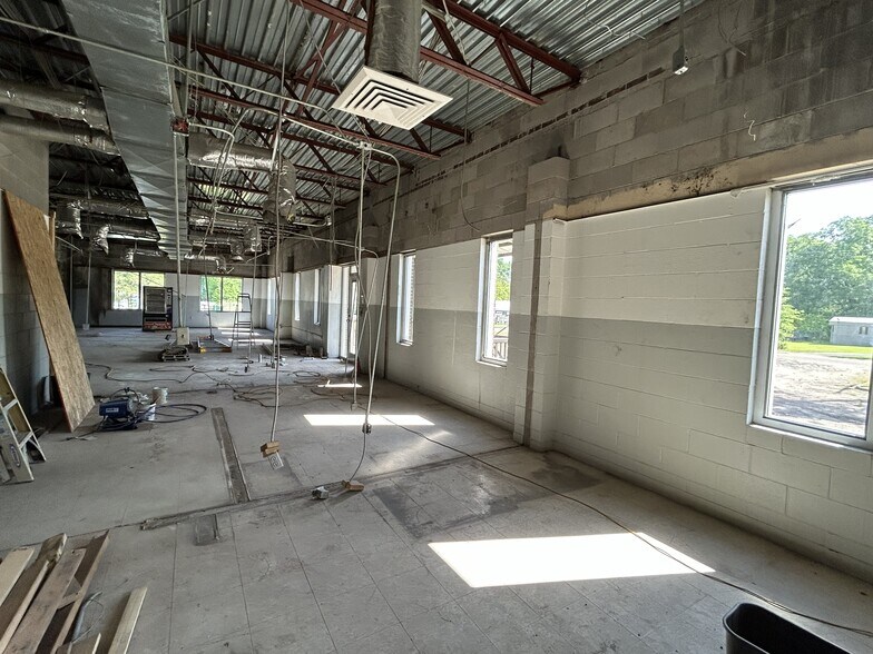 More Photos Of 400 Childre Rd, Pearl Truck Terminal For Lease