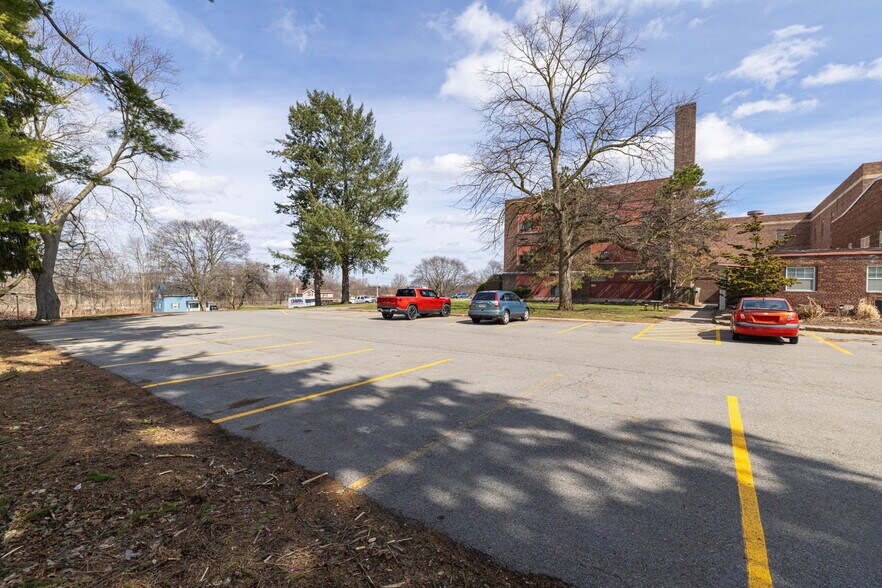 More Photos Of 67 Lyell Ave, Spencerport Office Residential For Lease