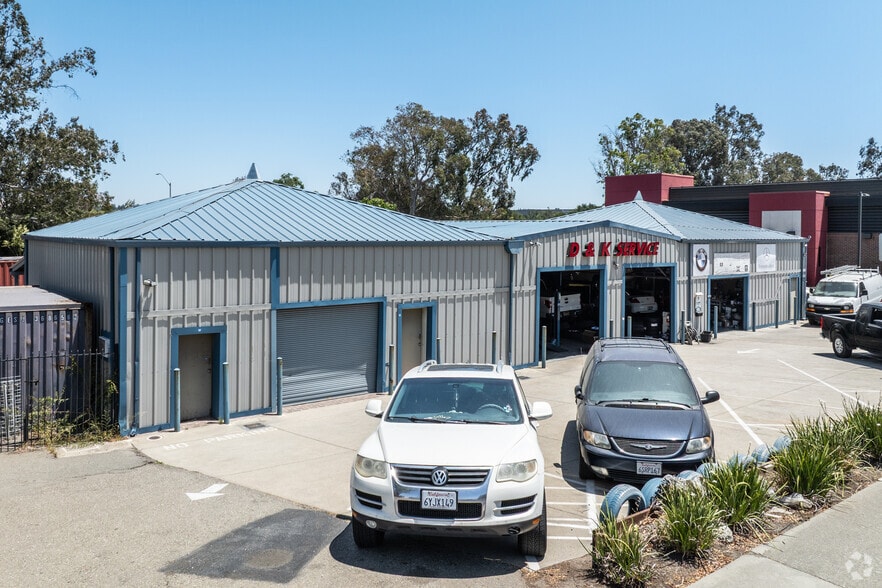 Primary Photo Of 2210 San Ramon Valley Blvd, San Ramon Auto Repair For Sale