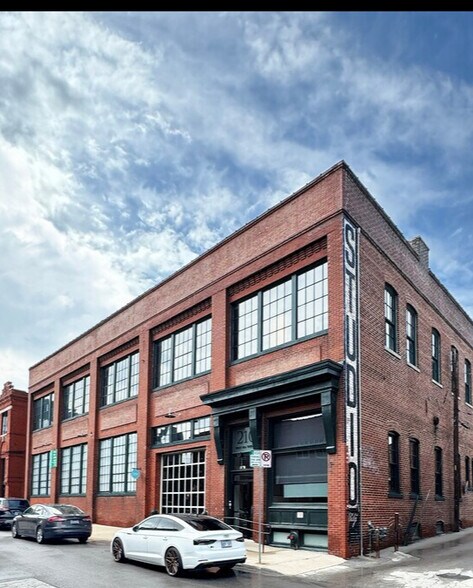 Primary Photo Of 210 W 19th Ter, Kansas City Office For Lease