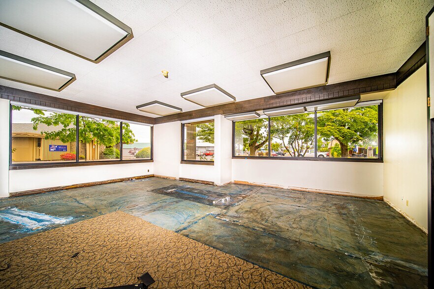 More Photos Of 245 N Main St, Mount Angel Bank For Lease