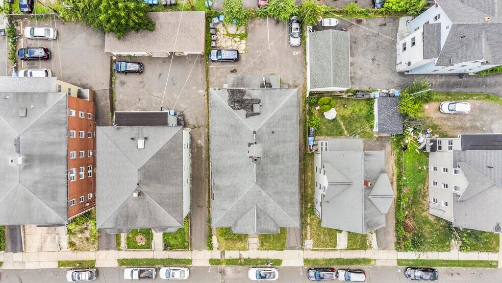 More Photos Of 164 Grove St, New Britain Apartments For Sale