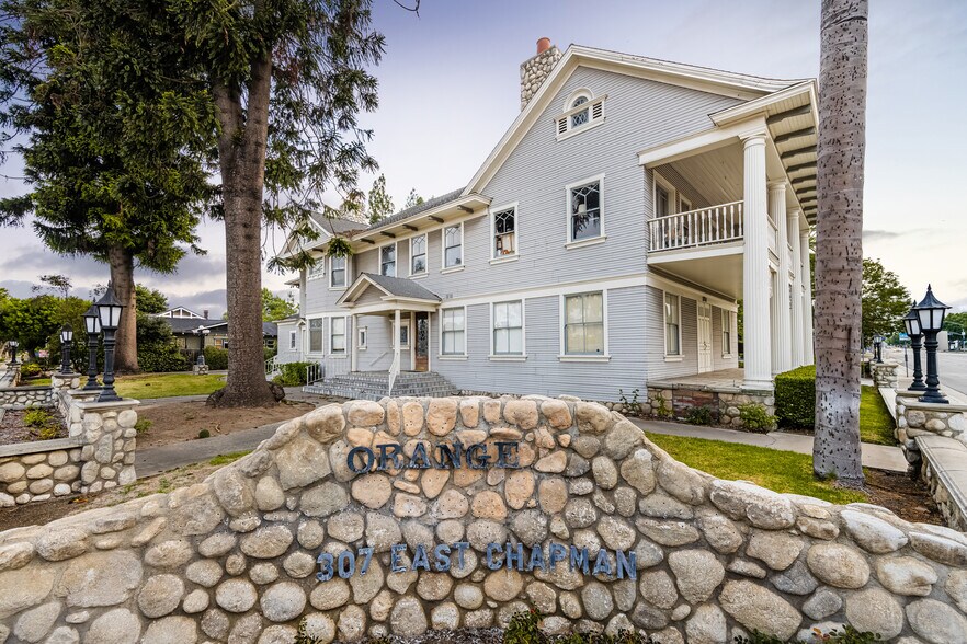 More Photos Of 307 E Chapman Ave, Orange Office For Sale