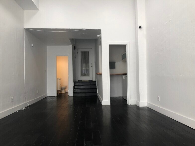 More Photos Of 7619-7621 Melrose Ave, Los Angeles Storefront Retail Office For Sale