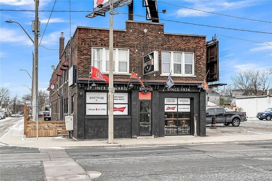 Primary Photo Of 737 Barton St E, Hamilton Storefront Retail Residential For Sale