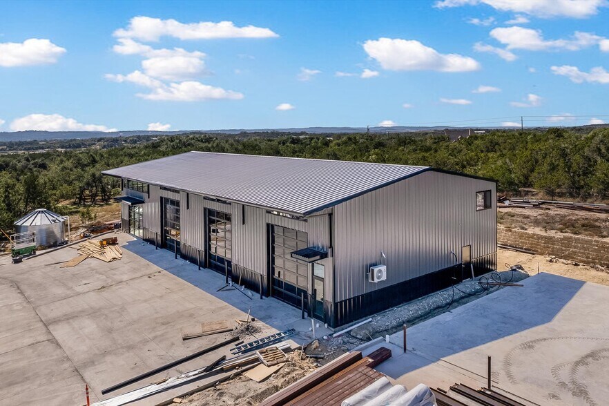 More Photos Of 451 Farrell Rd, Dripping Springs Unknown For Lease