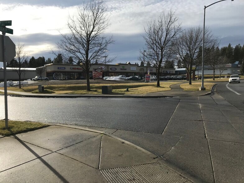 More Photos Of 196 Neider Ave, Coeur d'Alene Land For Lease