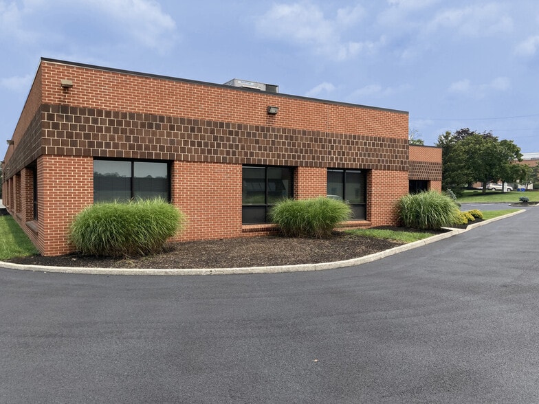 More Photos Of 2404 Park Dr, Harrisburg Office For Sale