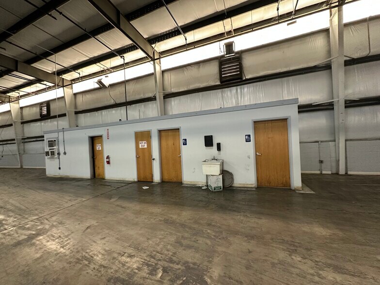 More Photos Of 6063 Whitehurst Dr, Seaford Warehouse For Sale