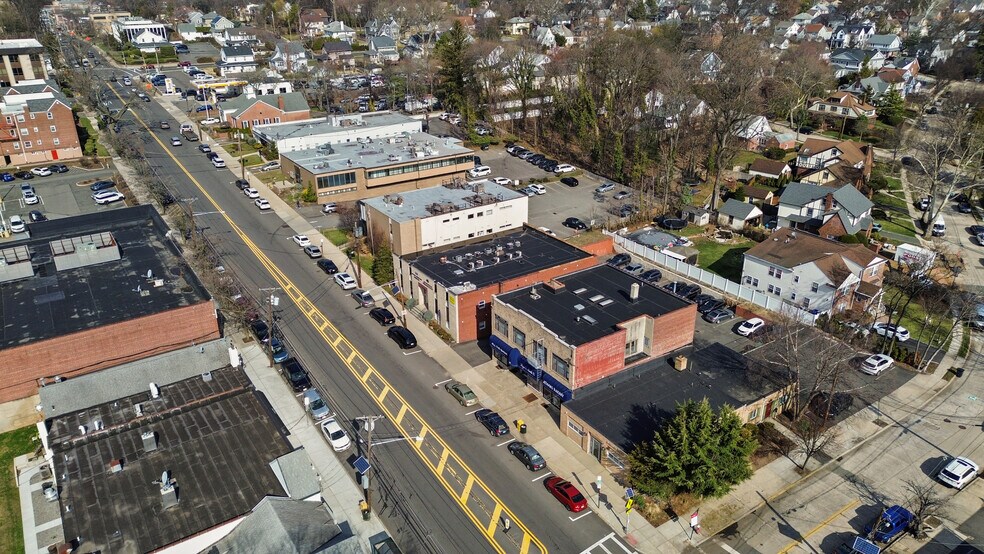 Primary Photo Of 175 Cedar Ln, Teaneck Medical For Sale