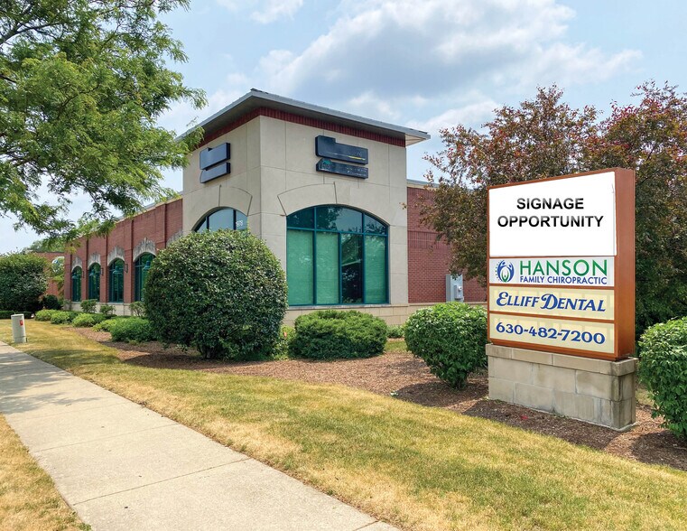 More Photos Of 1978 W Wilson St, Batavia Bank For Lease