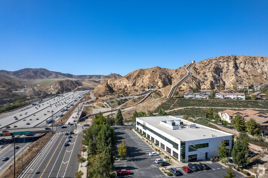 More Photos Of 13800 Balboa Blvd, Sylmar Office For Sale