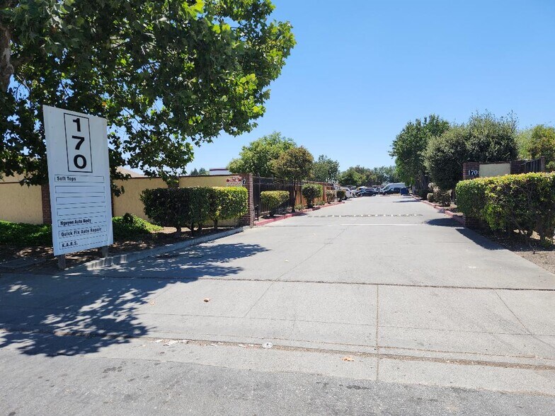 Primary Photo Of 170 Umbarger Rd, San Jose Shipyard For Lease
