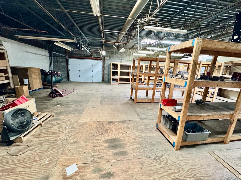 More Photos Of 1050 Triplett Blvd, Akron Warehouse For Sale