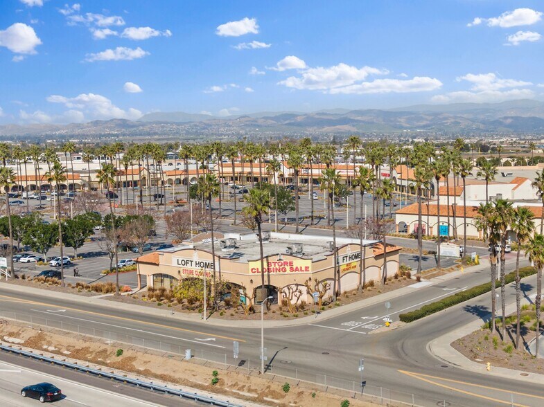 More Photos Of 2801 Paseo Mercado, Oxnard Freestanding For Sale