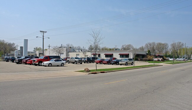New Berlin Wi Community Profile By Town Square Publications Llc Issuu