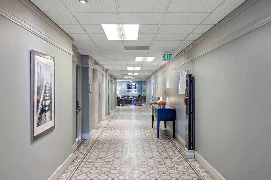 More Photos Of 8 E Broadway, Salt Lake City Office For Lease