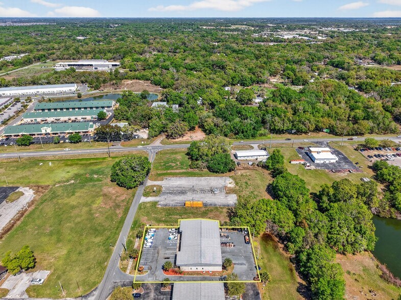 More Photos Of 300 Richey Rd, Leesburg Warehouse For Sale