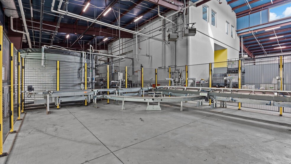 More Photos Of 584 County Road 331, Silt Distribution For Sale