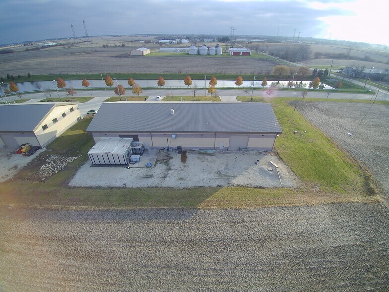 More Photos Of 16726 Cherry Creek Ct, Joliet Warehouse For Lease