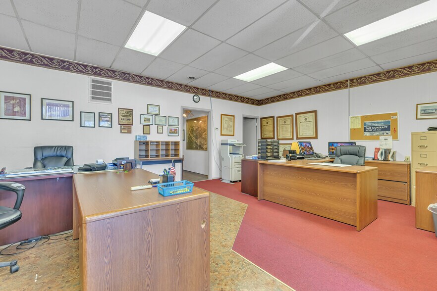 More Photos Of 701-703 Midland Ave, Midland Office Residential For Sale