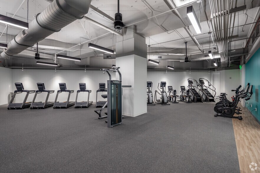 More Photos Of 333 Commerce St, Nashville Loft Creative Space For Lease